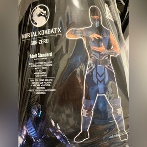 Sub- Zero Men’s Costume.